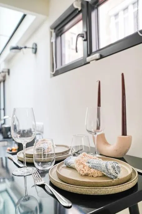 Magnifique Loft Lumineux Paris Alesia Apartamento 0*,  França